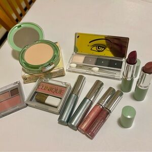 Clinique set - bundle of 10 makeup products